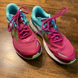 Brooks Ravenna 8 running shoes